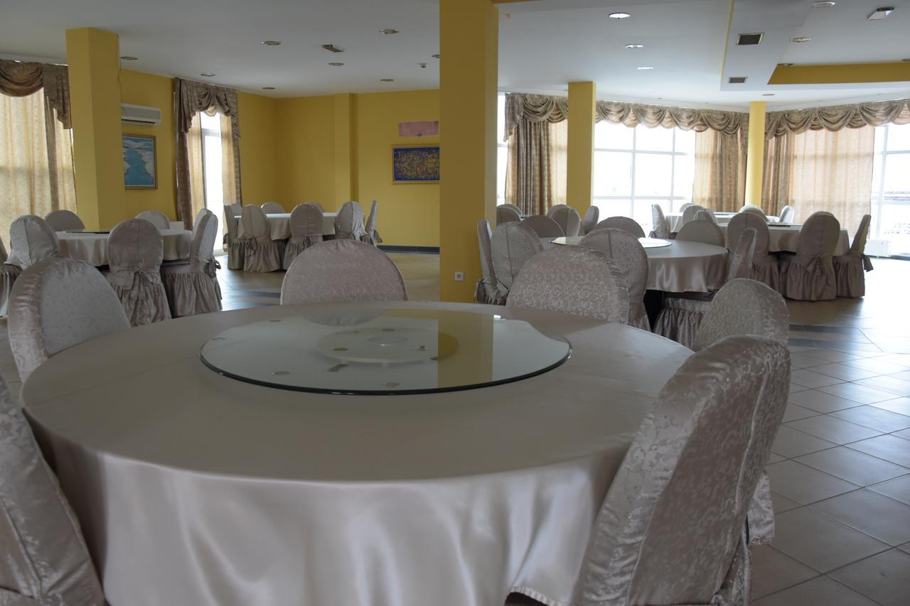 Hotel & Restaurant Great Wall - Airport Sarajevo Bagian luar foto
