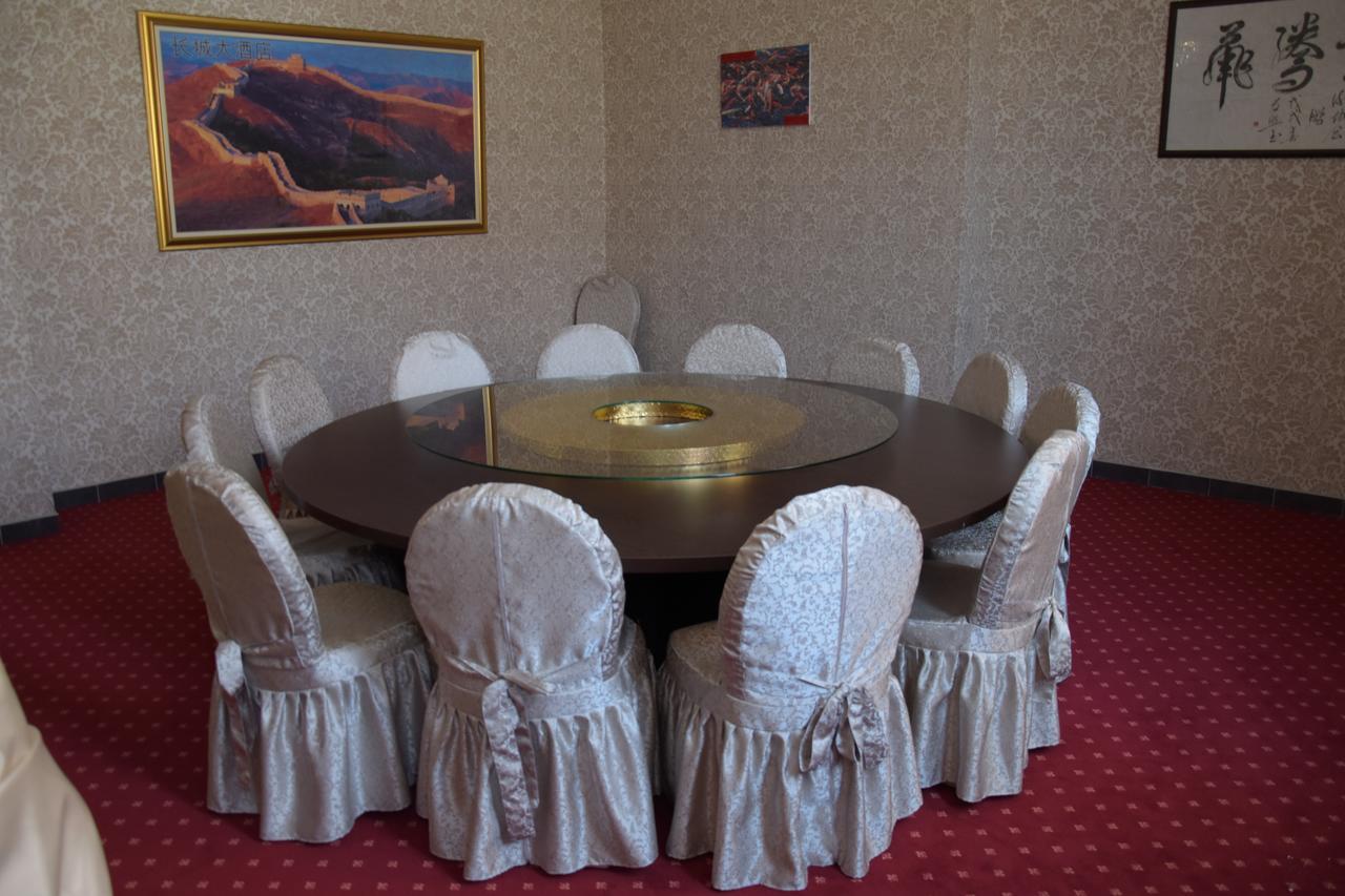 Hotel & Restaurant Great Wall - Airport Sarajevo Bagian luar foto