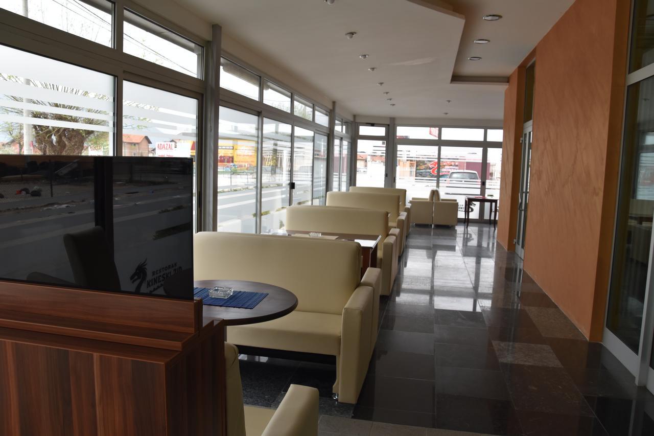 Hotel & Restaurant Great Wall - Airport Sarajevo Bagian luar foto