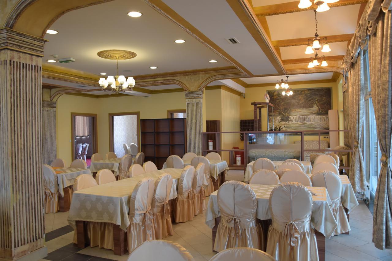 Hotel & Restaurant Great Wall - Airport Sarajevo Bagian luar foto